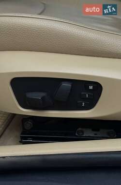 Седан BMW 3 Series 2010 в 