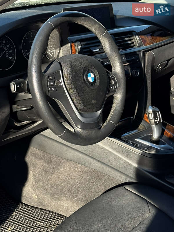 Седан BMW 3 Series 2013 в Заліщиках