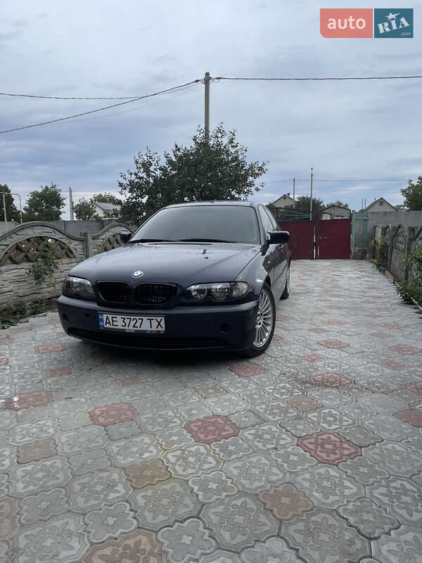 Седан BMW 3 Series 2002 в Новомосковске