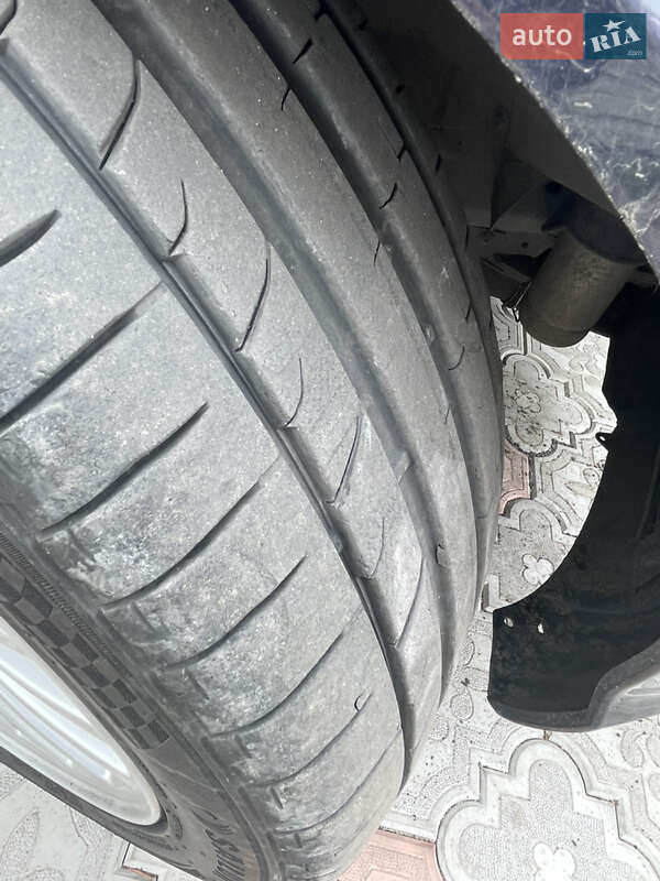 Седан BMW 3 Series 2002 в Новомосковске