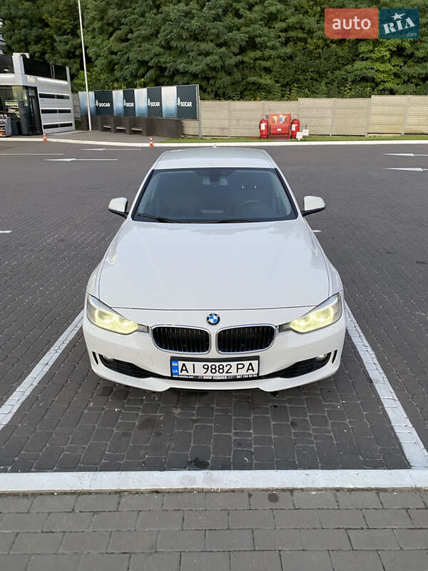 Седан BMW 3 Series 2013 в Обухове фото 5 Седан BMW 3 Series 2013 в Обухове
