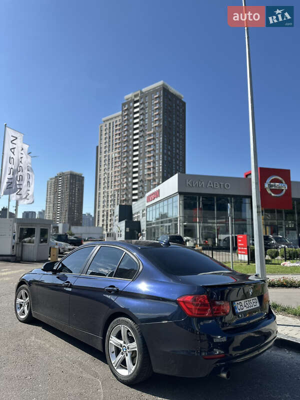 Седан BMW 3 Series 2014 в Прилуках