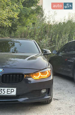 Седан BMW 3 Series 2014 в 