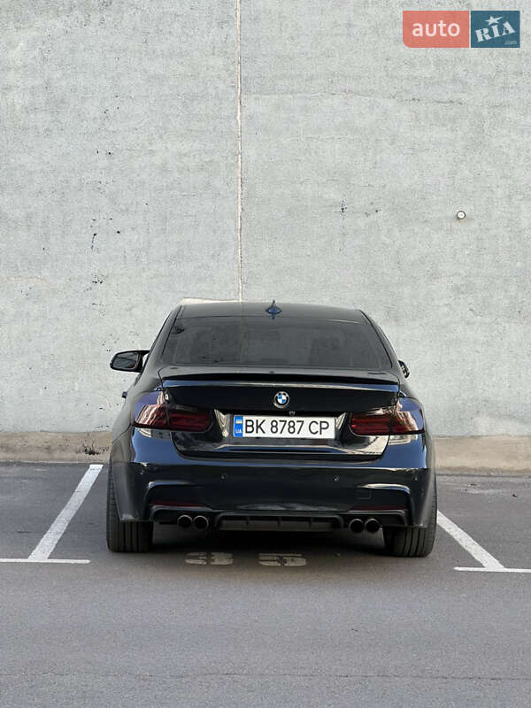 Седан BMW 3 Series 2014 в Ровно