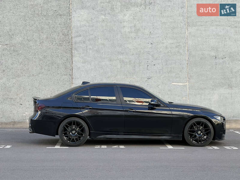 Седан BMW 3 Series 2014 в Ровно
