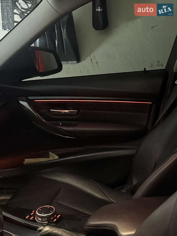 Седан BMW 3 Series 2015 в Львове