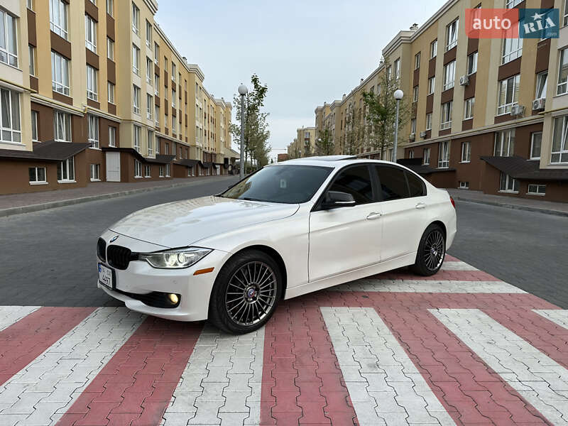 Седан BMW 3 Series 2014 в Киеве
