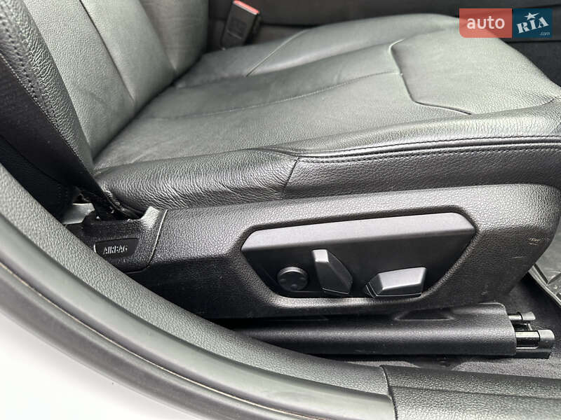 Седан BMW 3 Series 2014 в Киеве