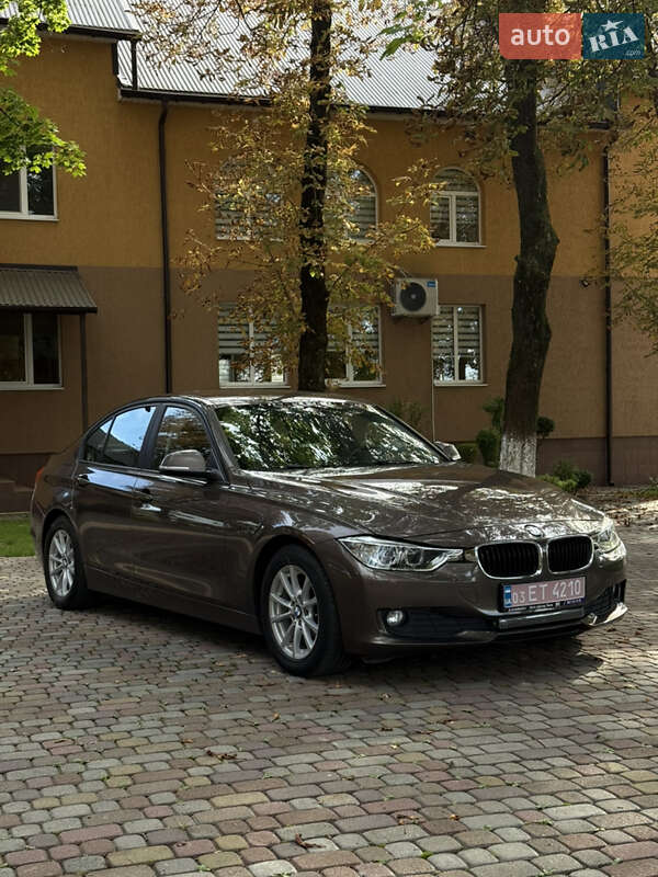 Седан BMW 3 Series 2012 в Тячеве фото 3 Седан BMW 3 Series 2012 в Тячеве