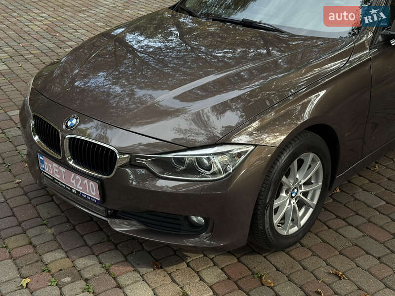 Седан BMW 3 Series 2012 в Тячеве фото 11 Седан BMW 3 Series 2012 в Тячеве