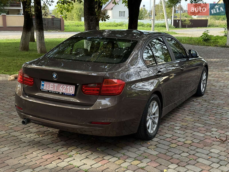 Седан BMW 3 Series 2012 в Тячеве фото 14 Седан BMW 3 Series 2012 в Тячеве