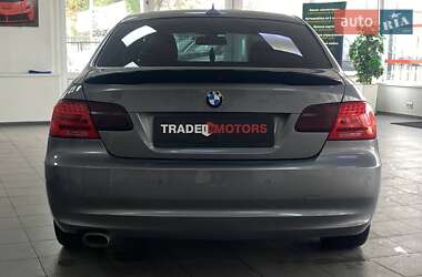 Купе BMW 3 Series 2011 в 
