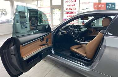 Купе BMW 3 Series 2011 в 
