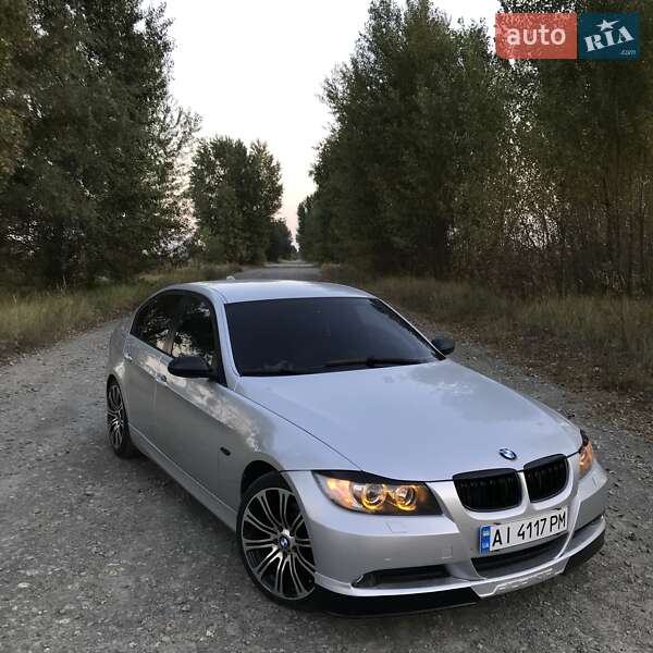 Седан BMW 3 Series 2005 в Вышгороде