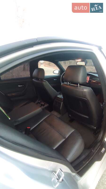 Седан BMW 3 Series 2005 в Вышгороде