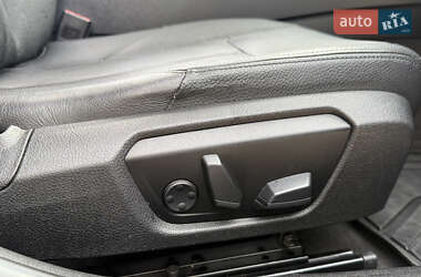 Седан BMW 3 Series 2013 в 
