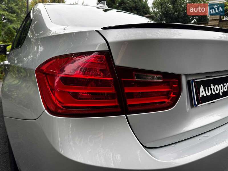 Седан BMW 3 Series 2012 в Киеве