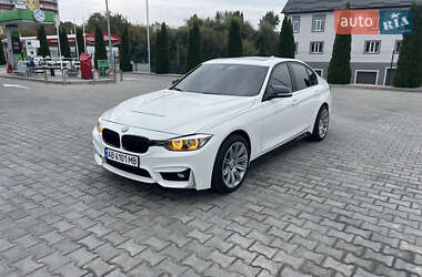 Седан BMW 3 Series 2015 в Виннице