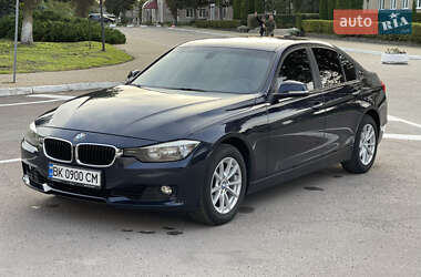 Седан BMW 3 Series 2012 в Радивиліві