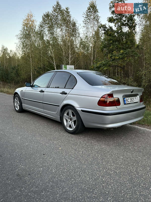 Седан BMW 3 Series 2002 в Дубровице