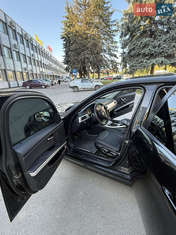 Седан BMW 3 Series 2009 в Полтаві