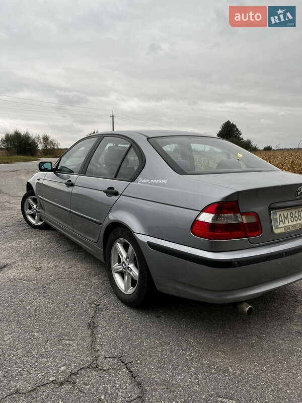 Седан BMW 3 Series 2003 в Корнине