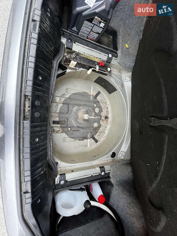 Седан BMW 3 Series 2003 в Корнине