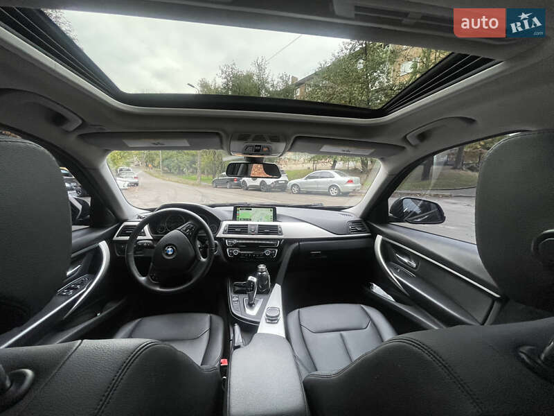 Седан BMW 3 Series 2016 в Києві