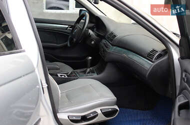 Универсал BMW 3 Series 2002 в  фото 13 Универсал BMW 3 Series 2002 в