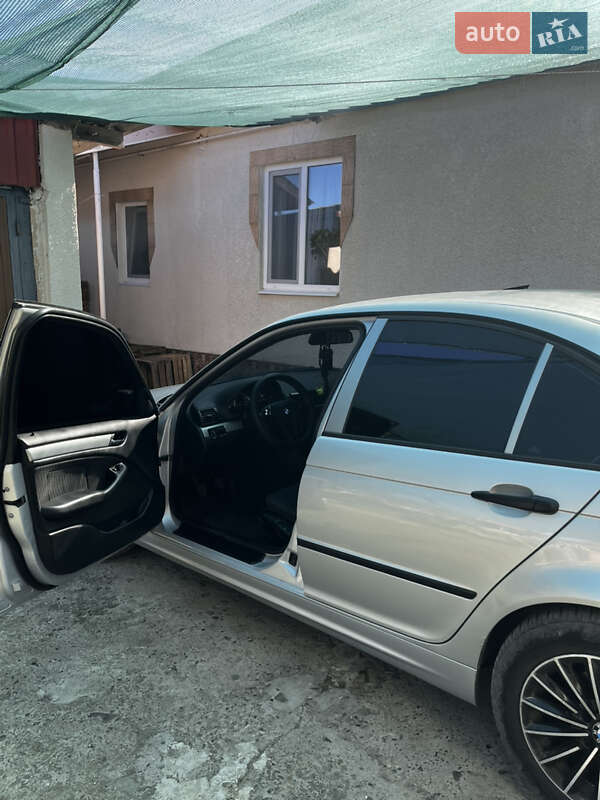 Седан BMW 3 Series 2000 в Сокирянах