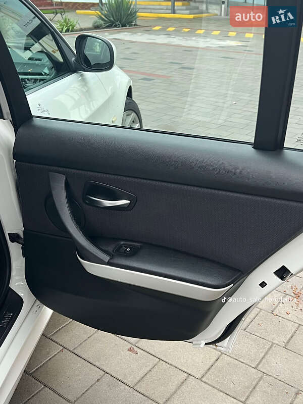 Универсал BMW 3 Series 2009 в Ивано-Франковске фото 28 Универсал BMW 3 Series 2009 в Ивано-Франковске