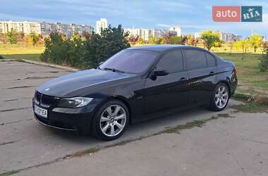 Седан BMW 3 Series 2005 в Херсоне