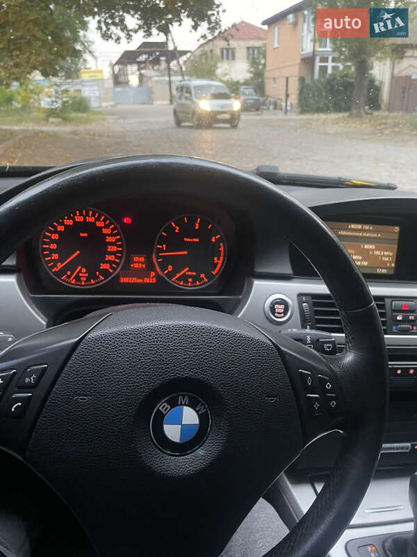 Универсал BMW 3 Series 2005 в Николаеве фото 5 Универсал BMW 3 Series 2005 в Николаеве