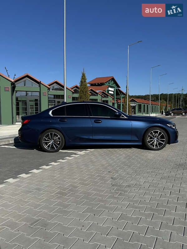 Седан BMW 3 Series 2021 в Ирпене