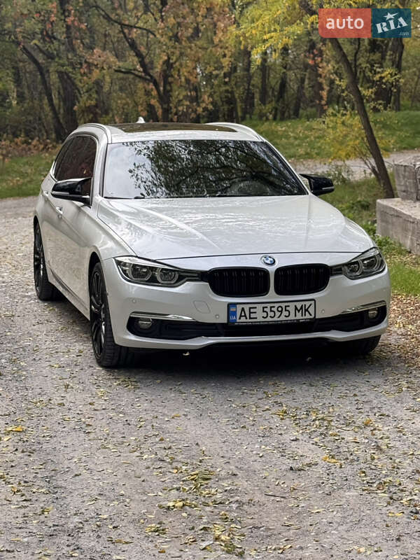 Универсал BMW 3 Series 2017 в Днепре фото 13 Универсал BMW 3 Series 2017 в Днепре