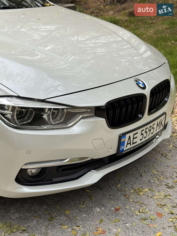 Универсал BMW 3 Series 2017 в Днепре фото 35 Универсал BMW 3 Series 2017 в Днепре