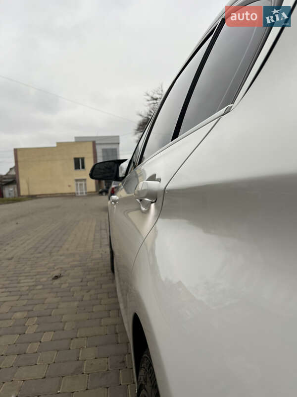 Седан BMW 3 Series 2017 в Могилев-Подольске