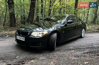 Купе BMW 3 Series 2011 в Києві