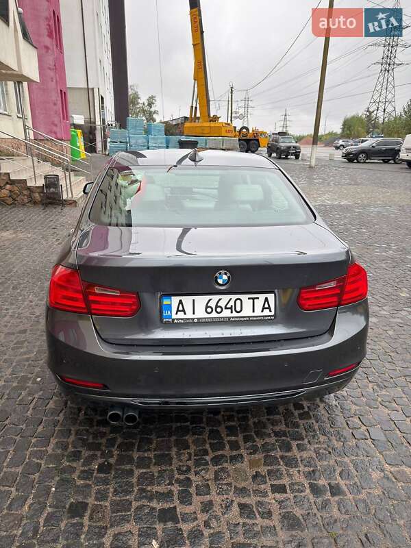 Седан BMW 3 Series 2012 в Вышгороде