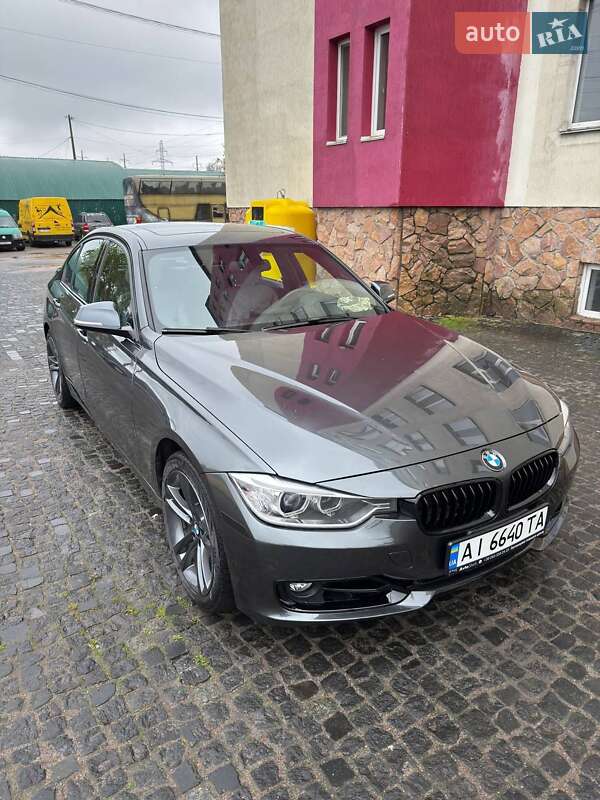 Седан BMW 3 Series 2012 в Вышгороде