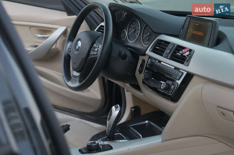 Седан BMW 3 Series 2016 в Києві фото 18 Седан BMW 3 Series 2016 в Києві