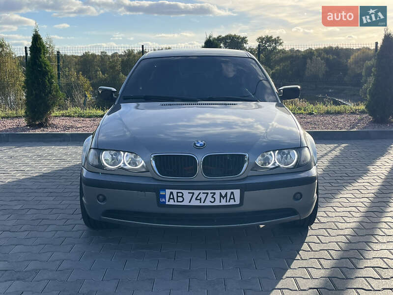 Седан BMW 3 Series 2004 в Виннице