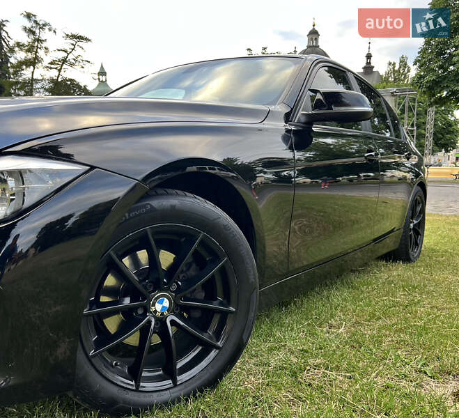 Седан BMW 3 Series 2017 в Львове фото 34 Седан BMW 3 Series 2017 в Львове
