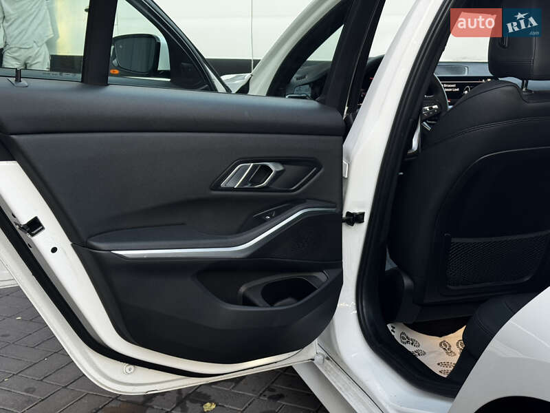 Седан BMW 3 Series 2019 в Днепре фото 24 Седан BMW 3 Series 2019 в Днепре