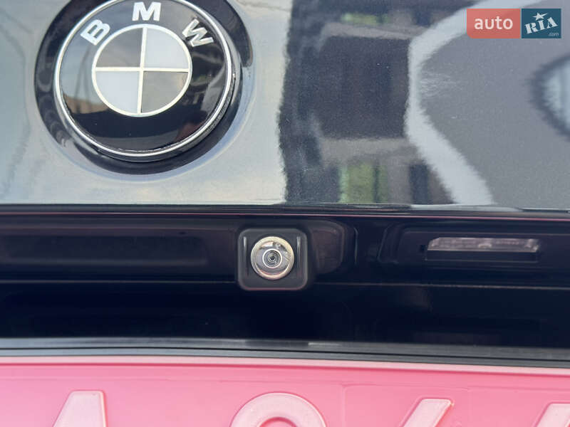 Седан BMW 3 Series 2020 в Львове