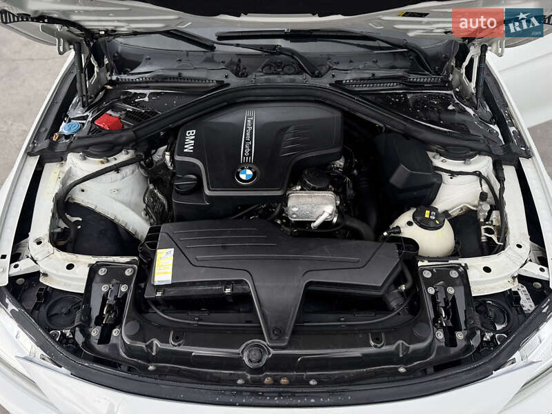 Седан BMW 3 Series 2016 в Києві