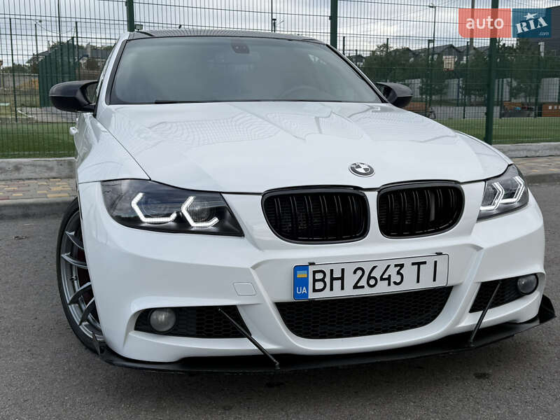 Седан BMW 3 Series 2010 в Одессе
