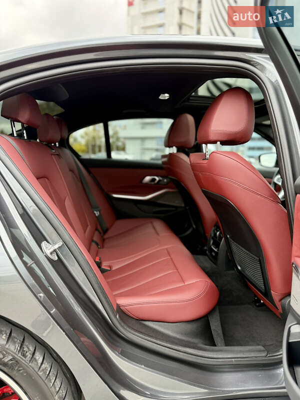 Седан BMW 3 Series 2022 в Києві