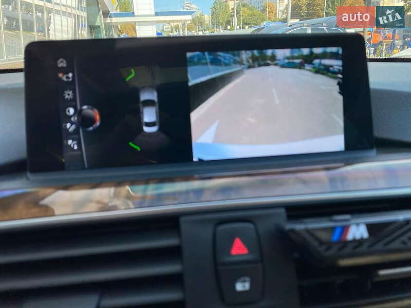 Седан BMW 3 Series 2017 в Киеве