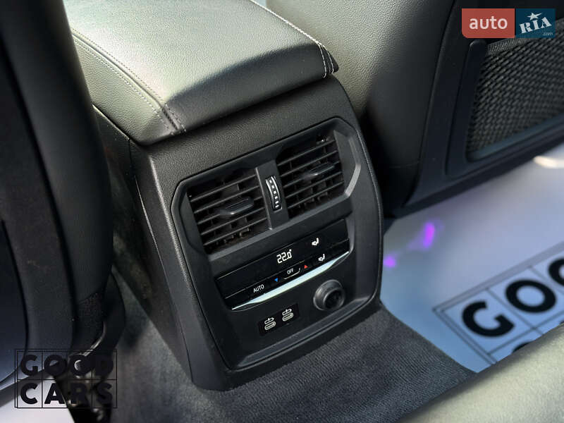 Седан BMW 3 Series 2019 в Одесі